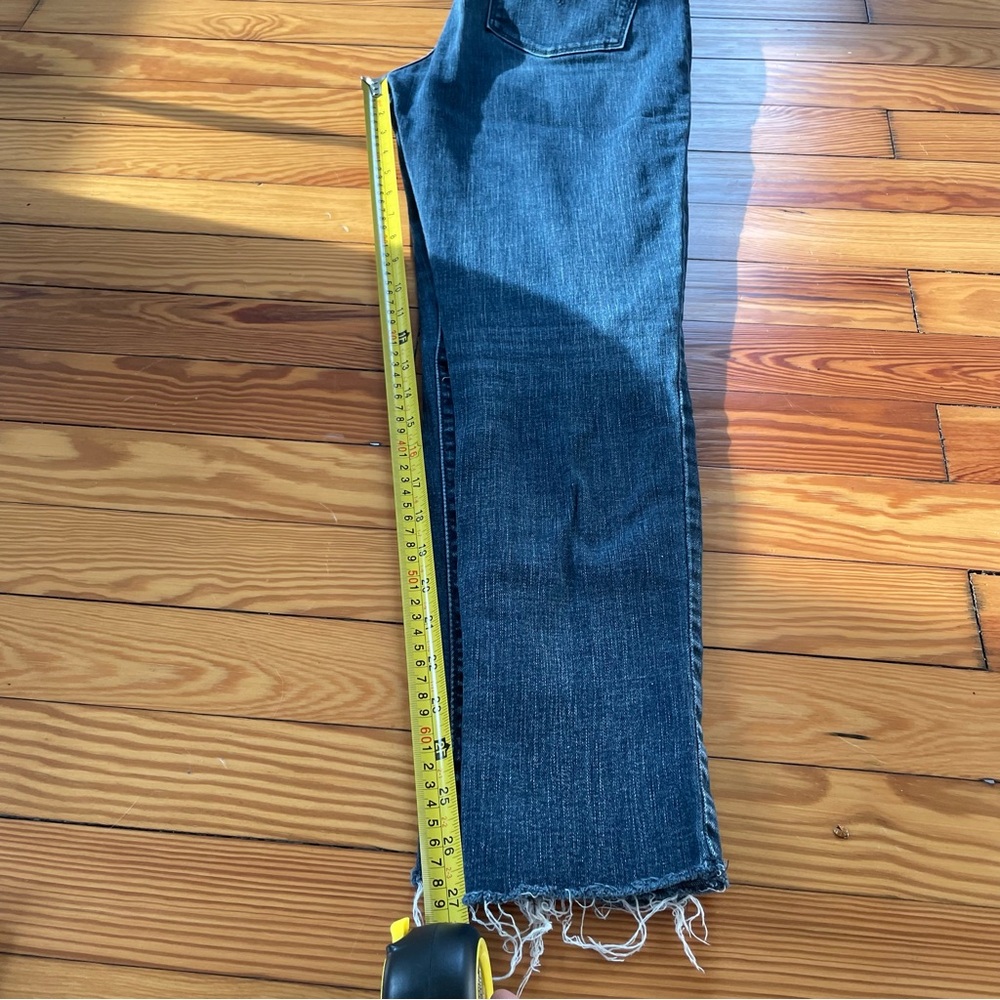 711 Skinny Levi’s Blue Distressed Women's Jeans - Picture 8 of 8